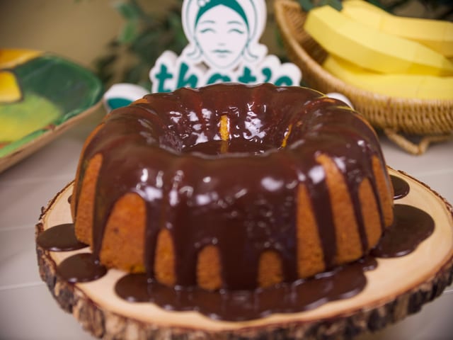 Bolo de Cenoura | Brazilian Carrot Cake.